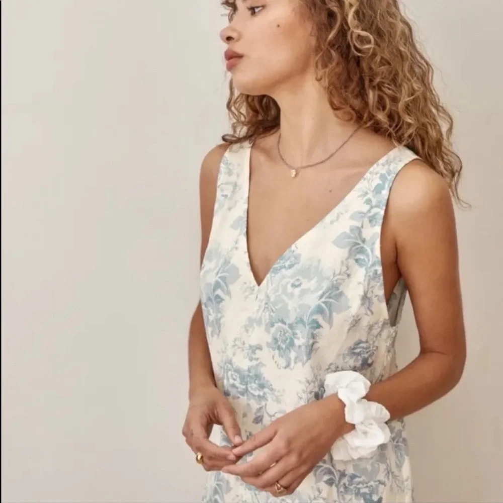 Reformation Monique Dress in Teacup. NWT! - Picture 4 of 9